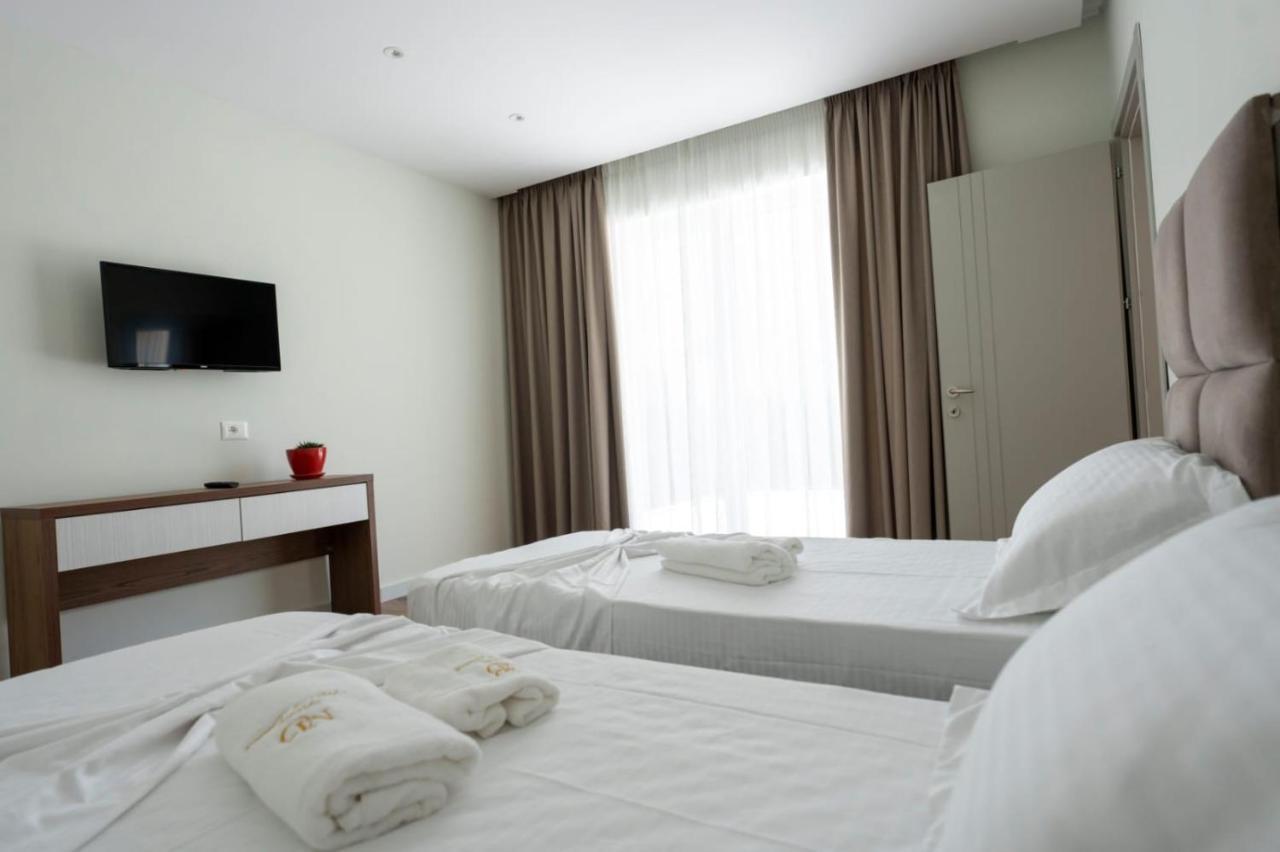 Hotel Miami Beach Golem (Tirana) Exterior foto