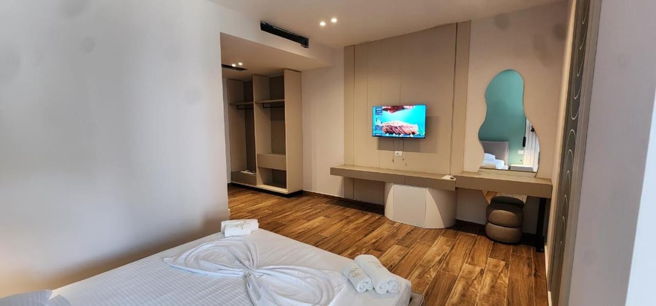 Hotel Miami Beach Golem (Tirana) Exterior foto